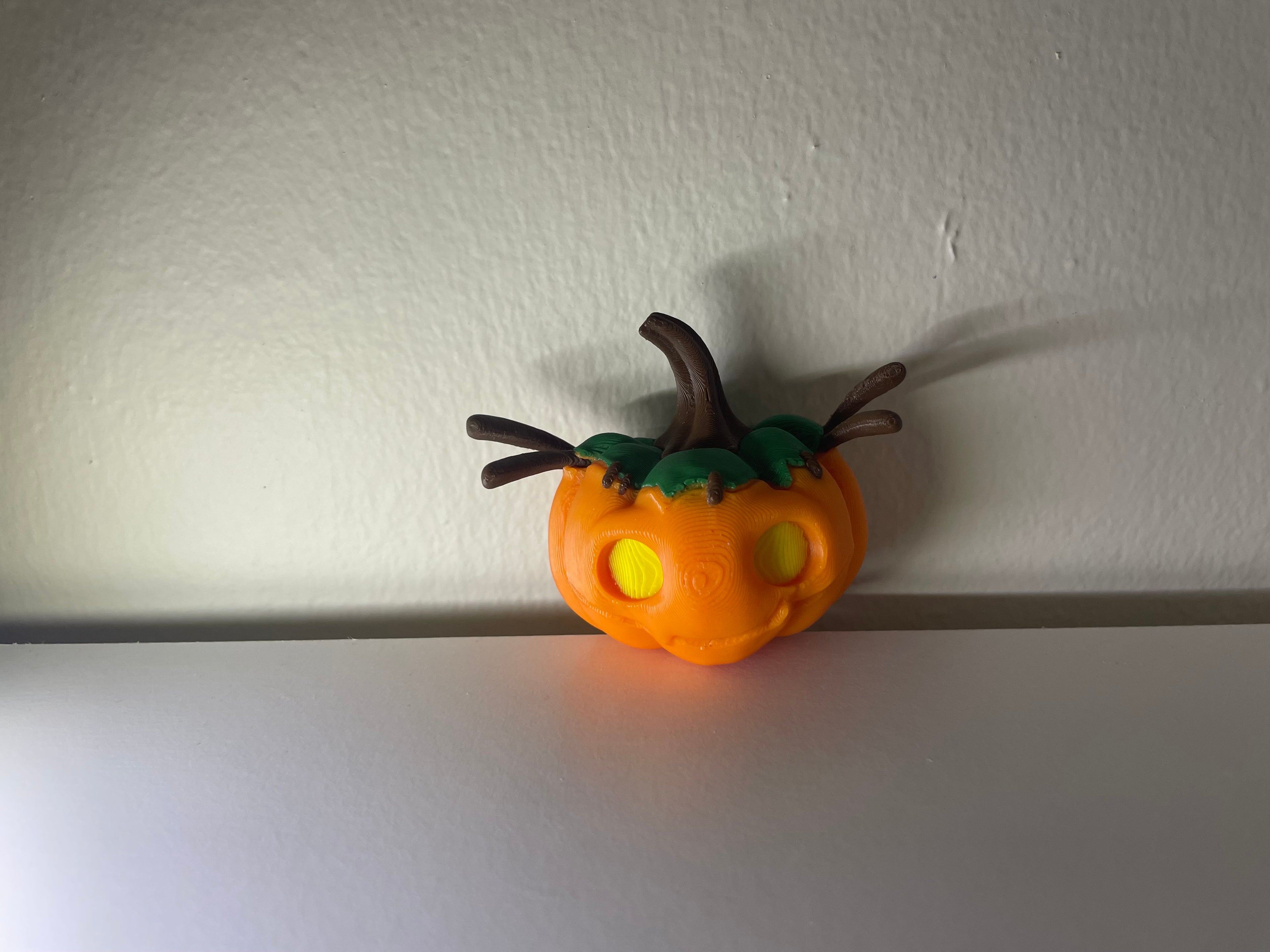 Twisty Prints Pumkin head magnet